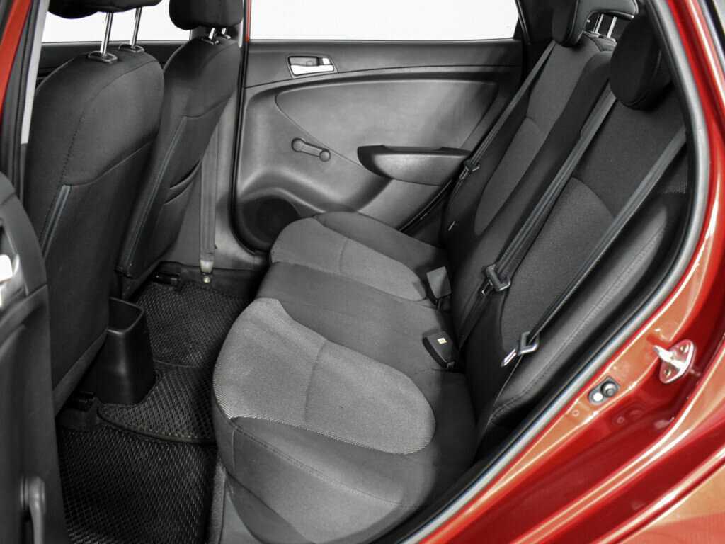 Hyundai Solaris б/у, 2013, Механическая. Фото: #9