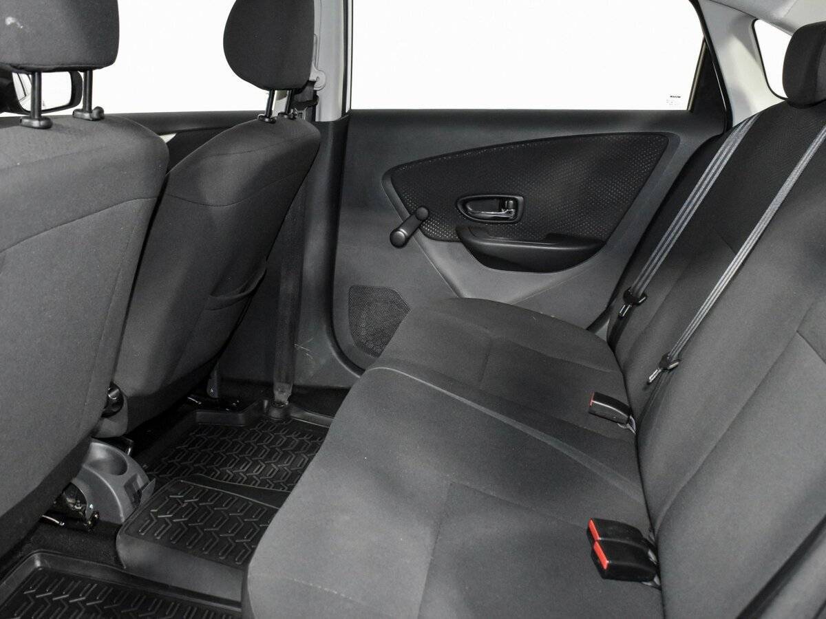 Nissan Almera б/у, 2013, Автоматическая. Фото: #9