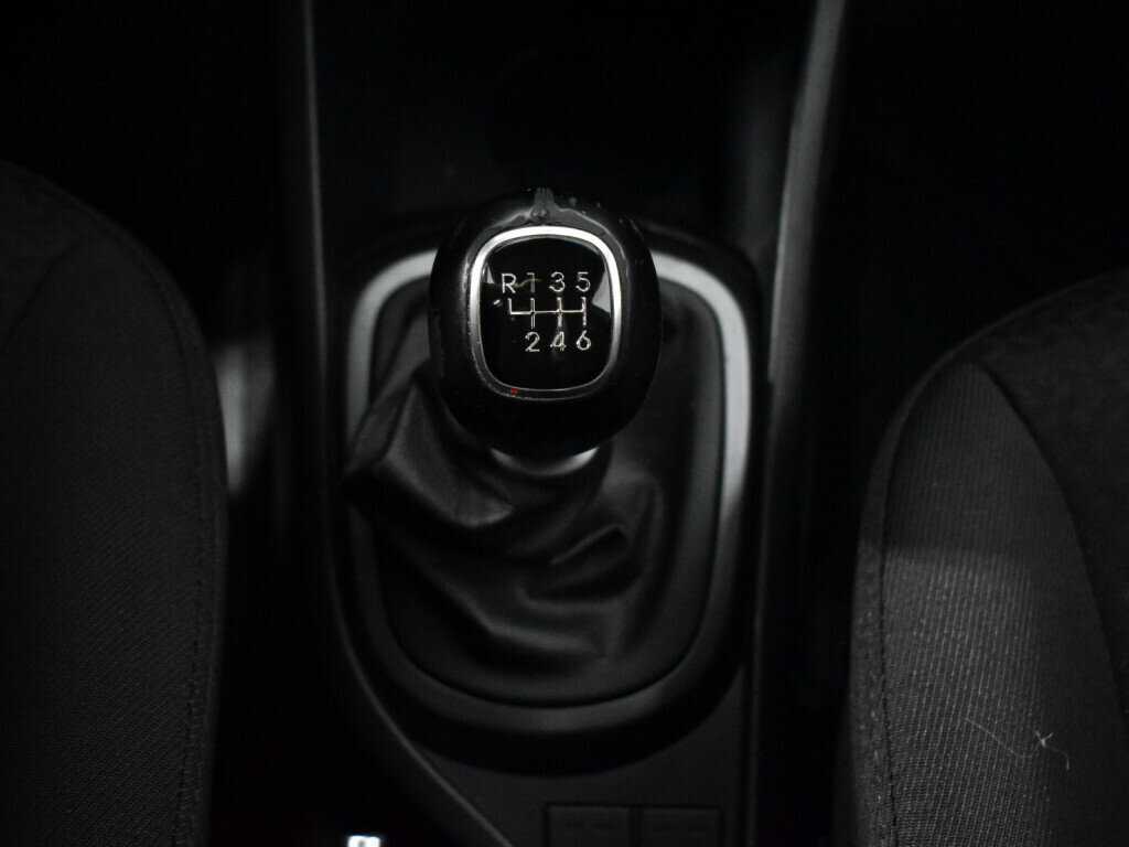 Kia Rio б/у, 2016, Механическая. Фото: #11