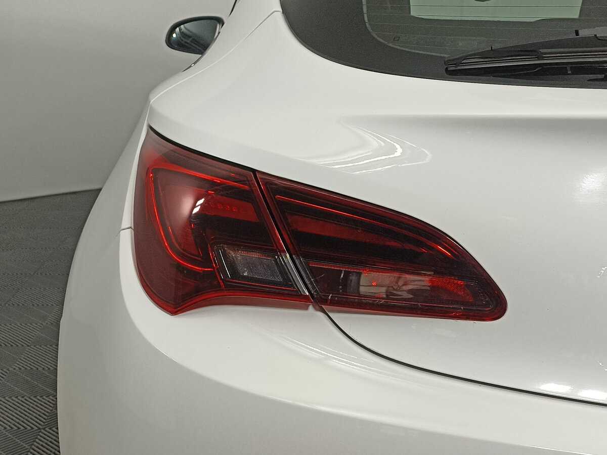 Opel Astra б/у, 2013, Автоматическая. Фото: #7