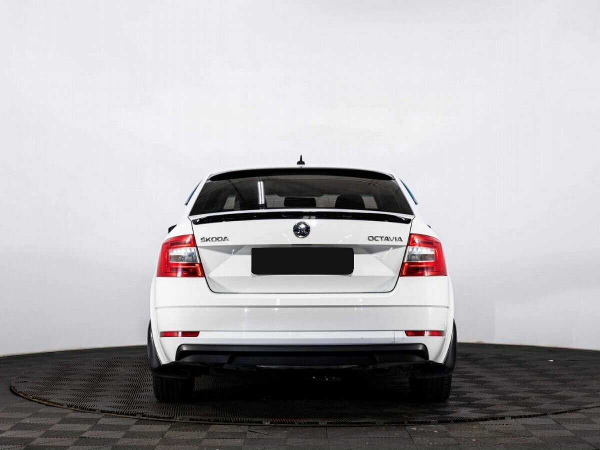 Skoda Octavia б/у, 2018, Механическая. Фото: #4