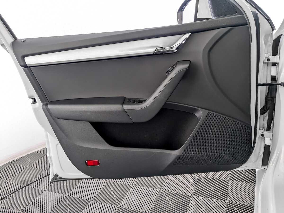 Skoda Octavia б/у, 2019, Механическая. Фото: #14