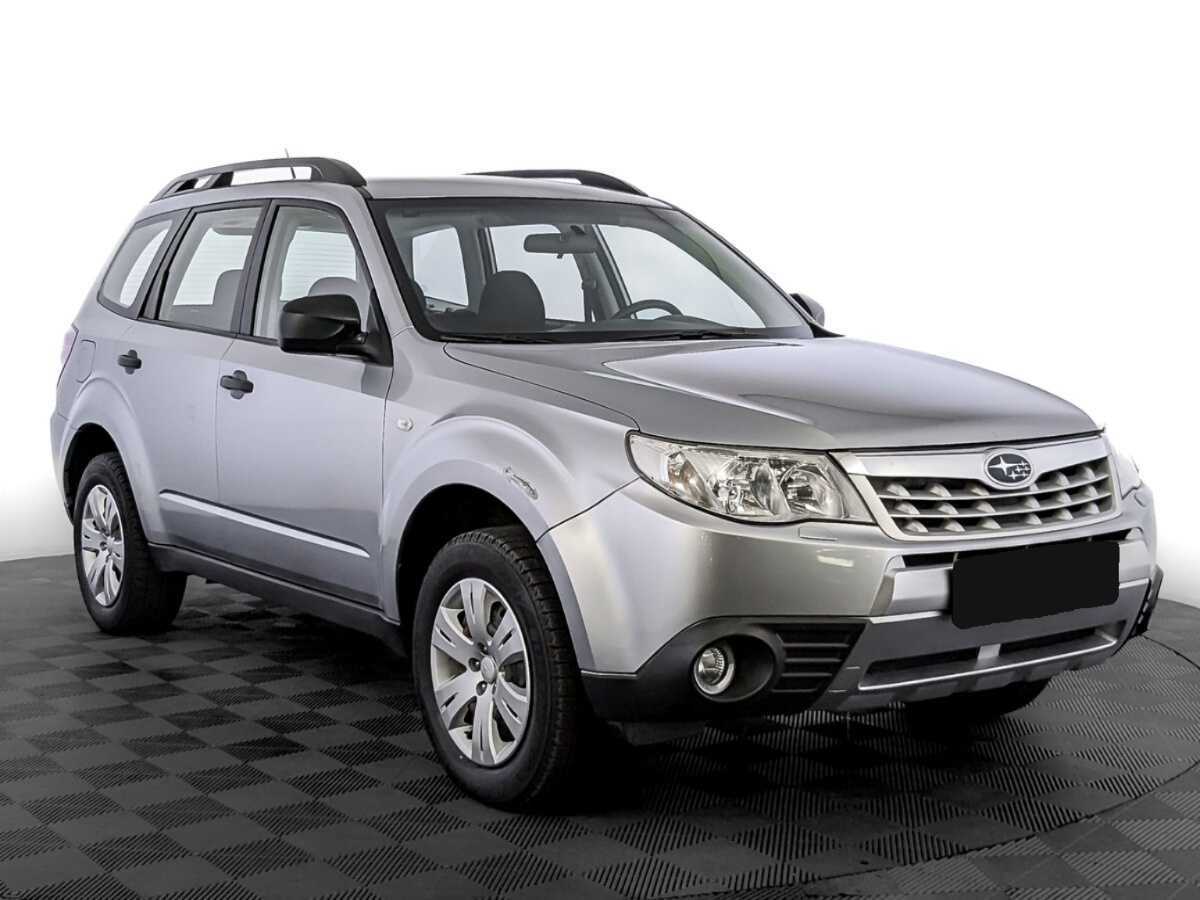 Subaru Forester б/у, 2012, Механическая. Фото: #2
