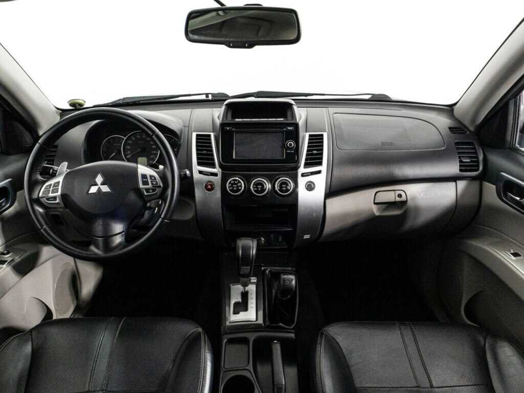 Mitsubishi Pajero Sport б/у, 2014, Автоматическая. Фото: #12