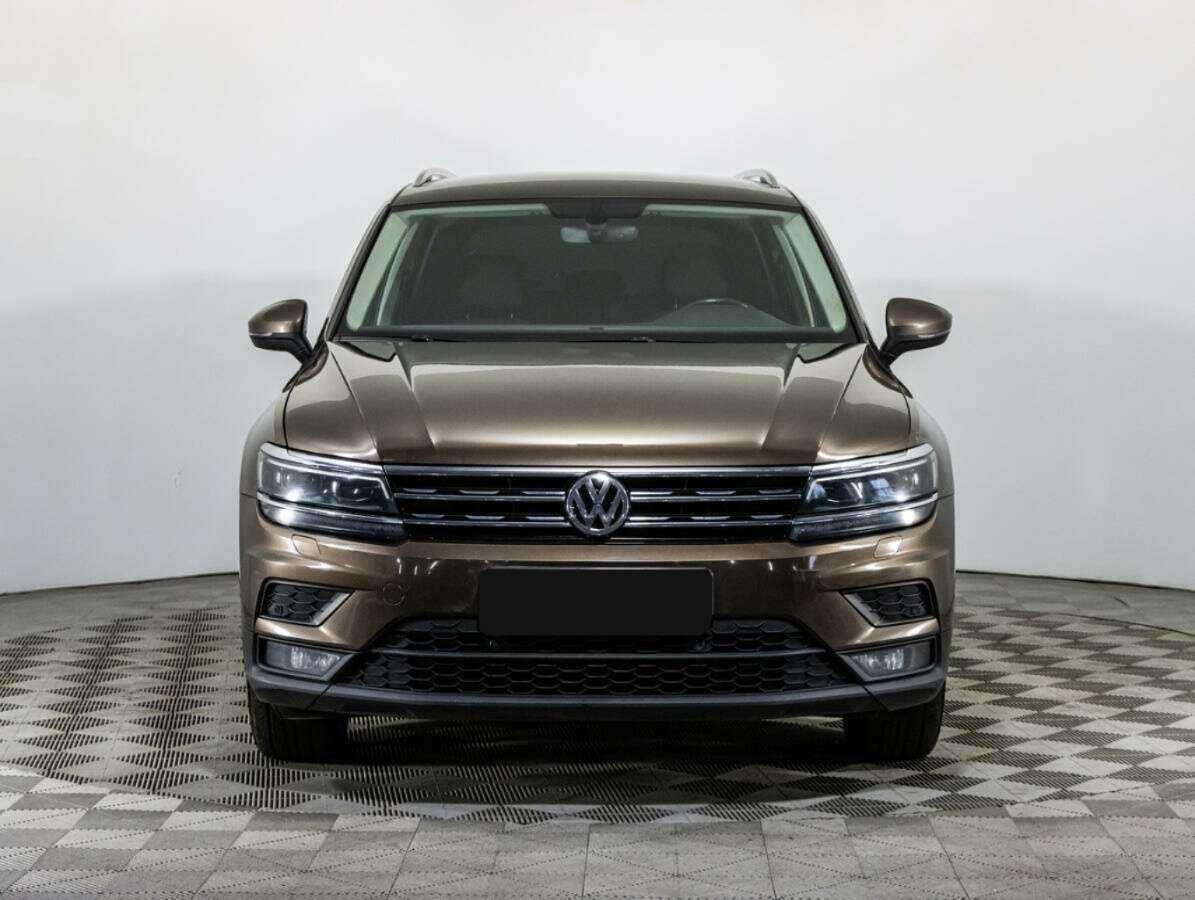 Volkswagen Tiguan б/у, 2017, Роботизированная. Фото: #1