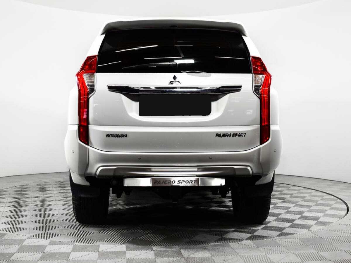 Mitsubishi Pajero Sport б/у, 2018, Автоматическая. Фото: #3