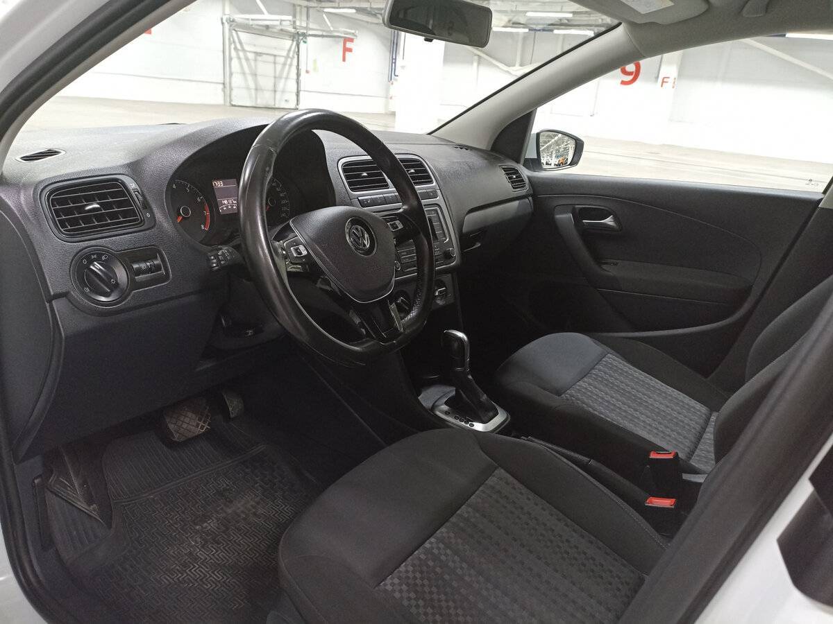 Volkswagen Polo б/у, 2018, Автоматическая. Фото: #15