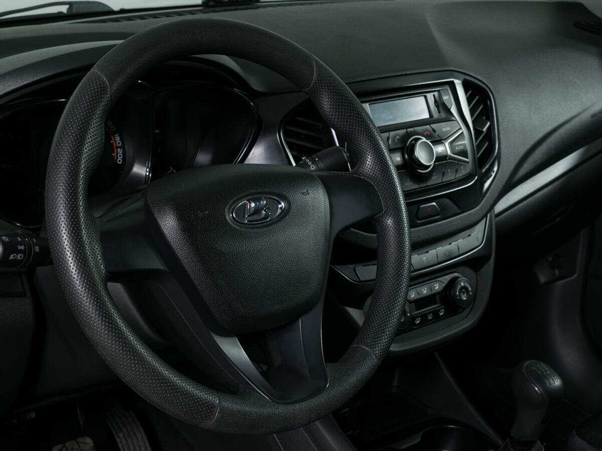 Lada (ВАЗ) Vesta б/у, 2019, Механическая. Фото: #13