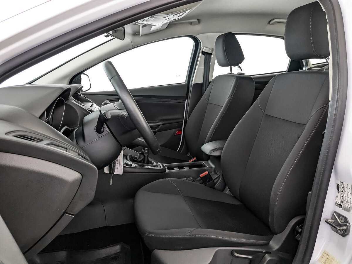 Ford Focus б/у, 2018, Механическая. Фото: #15