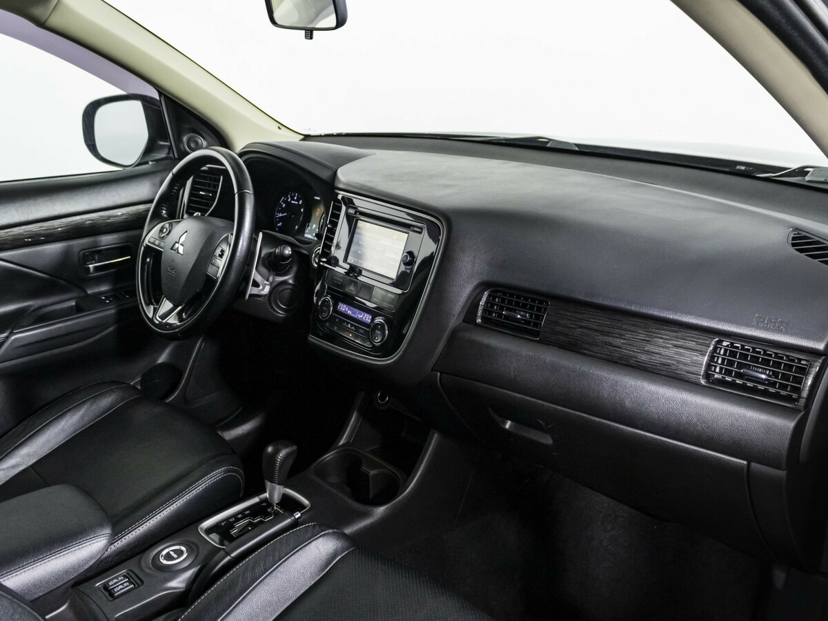 Mitsubishi Outlander б/у, 2015, Вариатор. Фото: #6