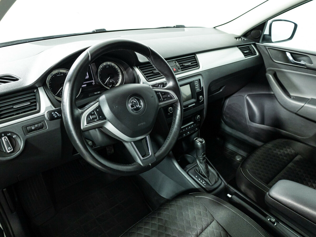 Skoda Rapid б/у, 2016, Роботизированная. Фото: #10