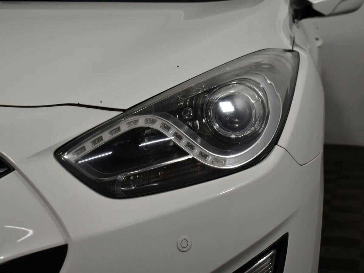 Hyundai i40 б/у, 2014, Автоматическая. Фото: #3