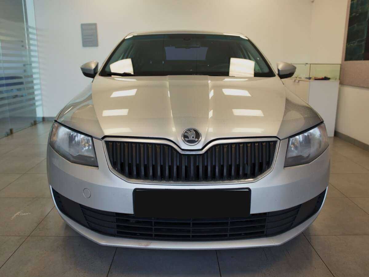 Skoda Octavia б/у, 2014, Механическая. Фото: #1