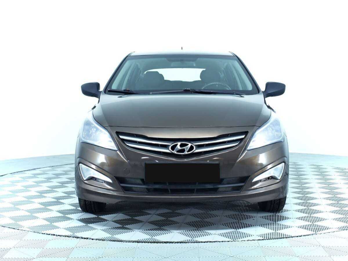 Hyundai Solaris б/у, 2015, Механическая. Фото: #1