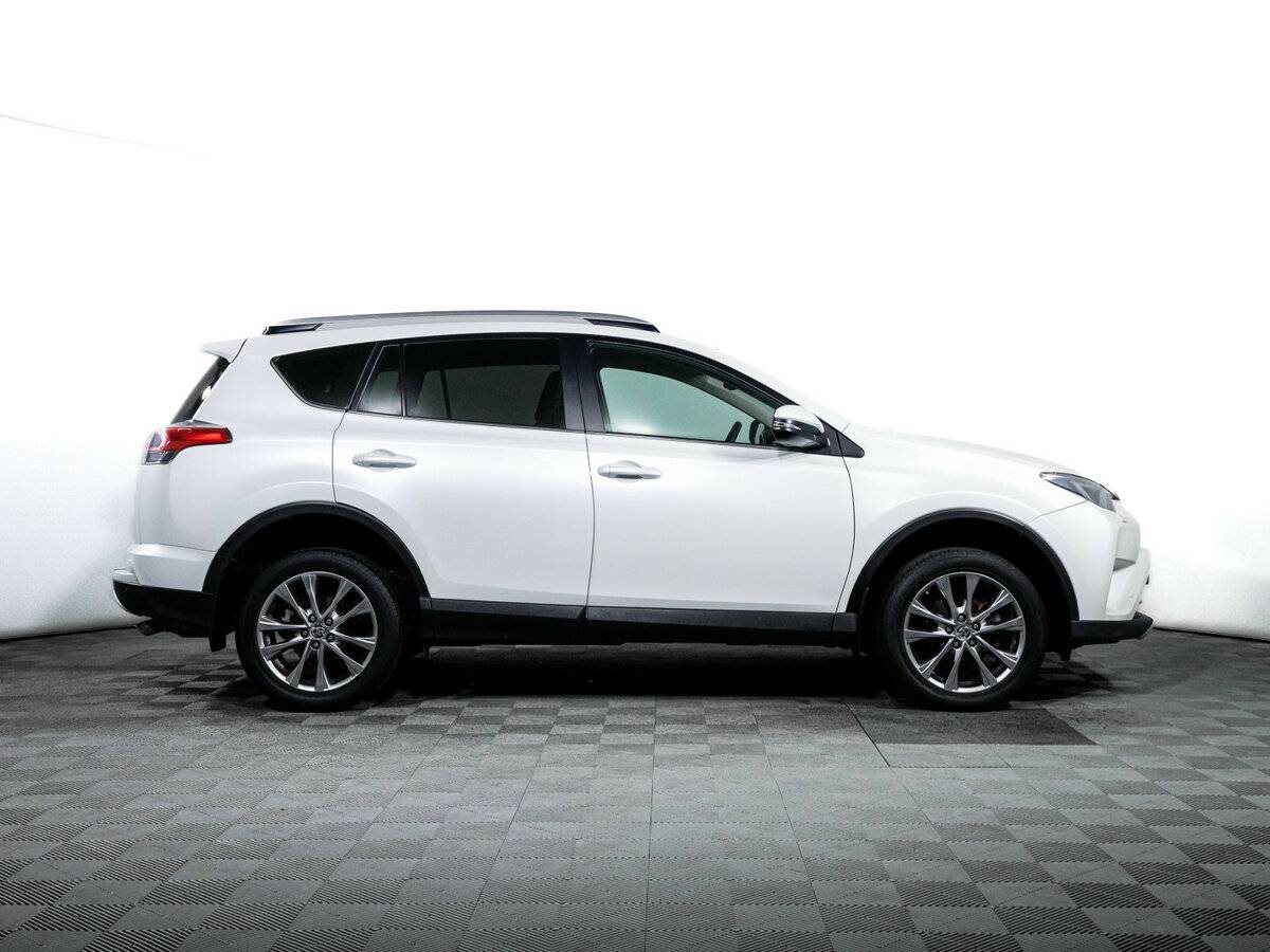 Toyota RAV4 б/у, 2018, Автоматическая. Фото: #3