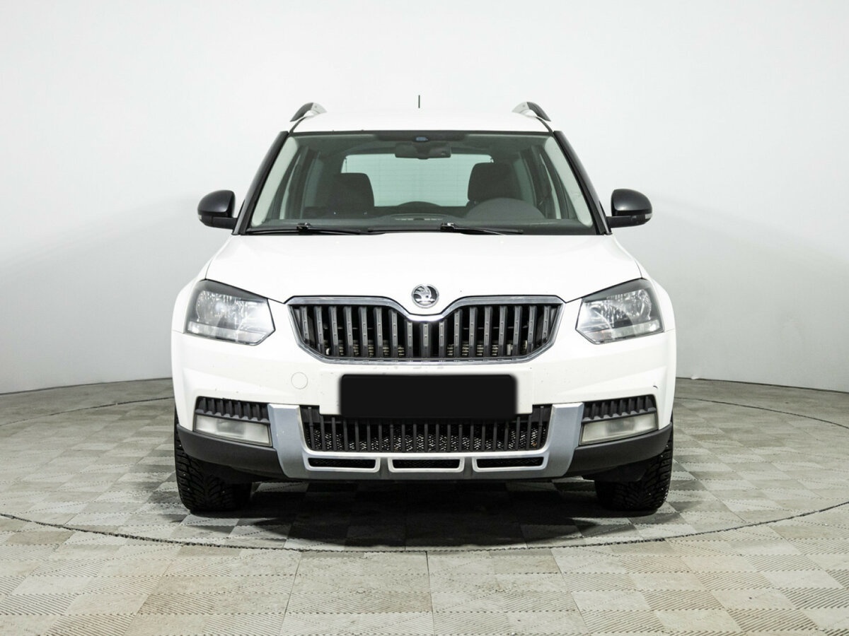 Skoda Yeti б/у, 2015, Автоматическая. Фото: #1