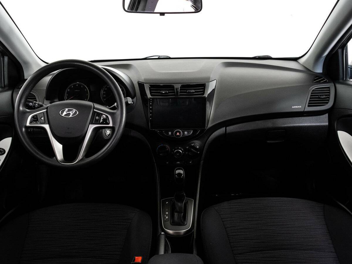 Hyundai Solaris б/у, 2016, Автоматическая. Фото: #7