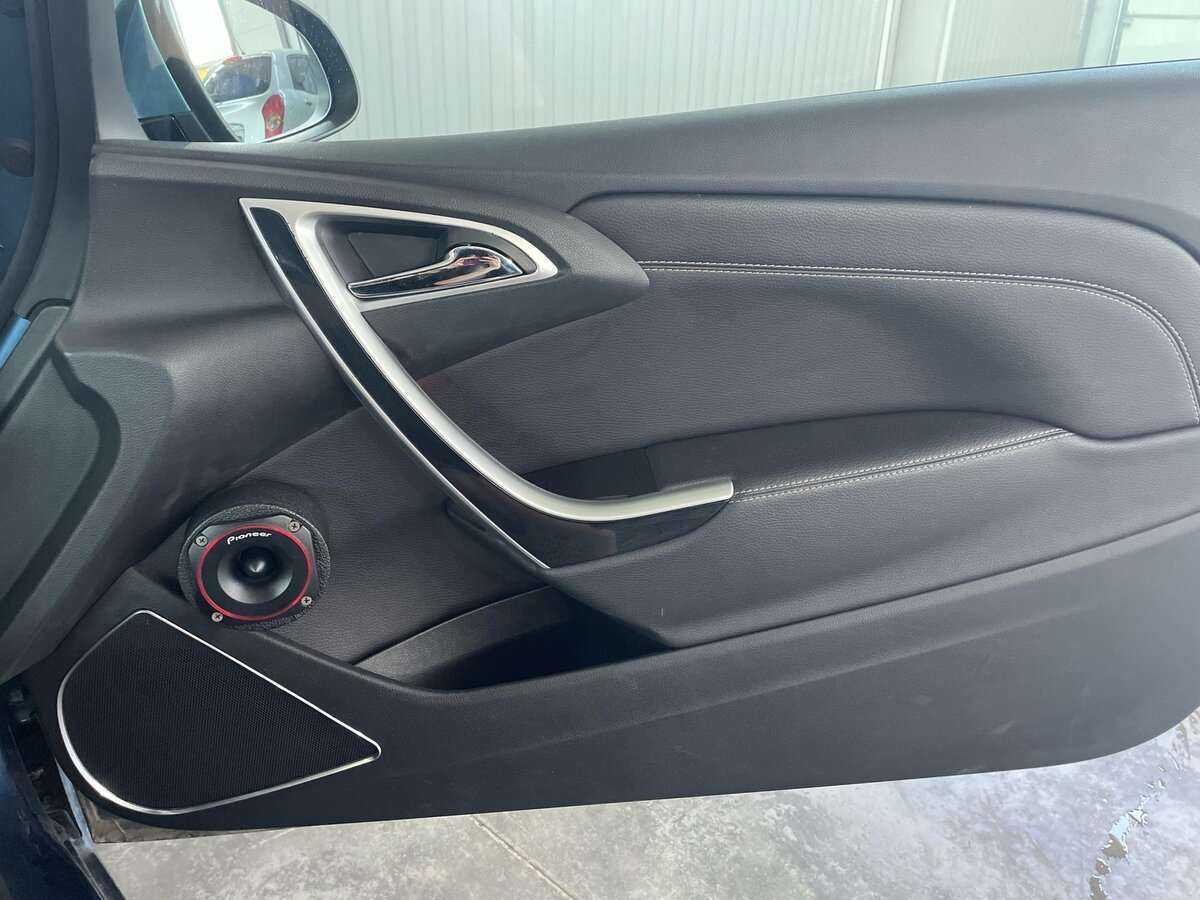 Opel Astra б/у, 2014, Механическая. Фото: #16