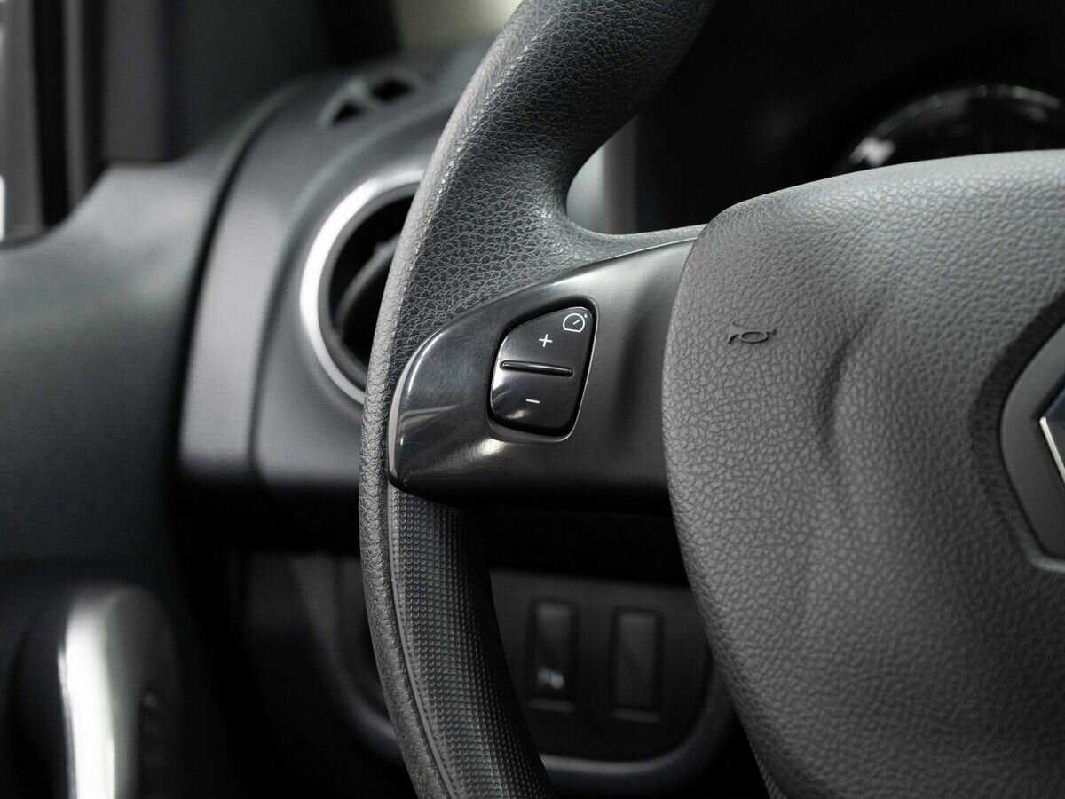 Renault Logan б/у, 2018, Механическая. Фото: #15