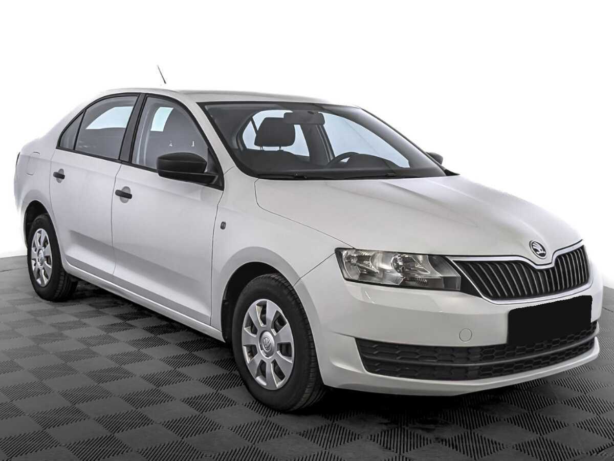 Skoda Rapid б/у, 2017, Механическая. Фото: #2