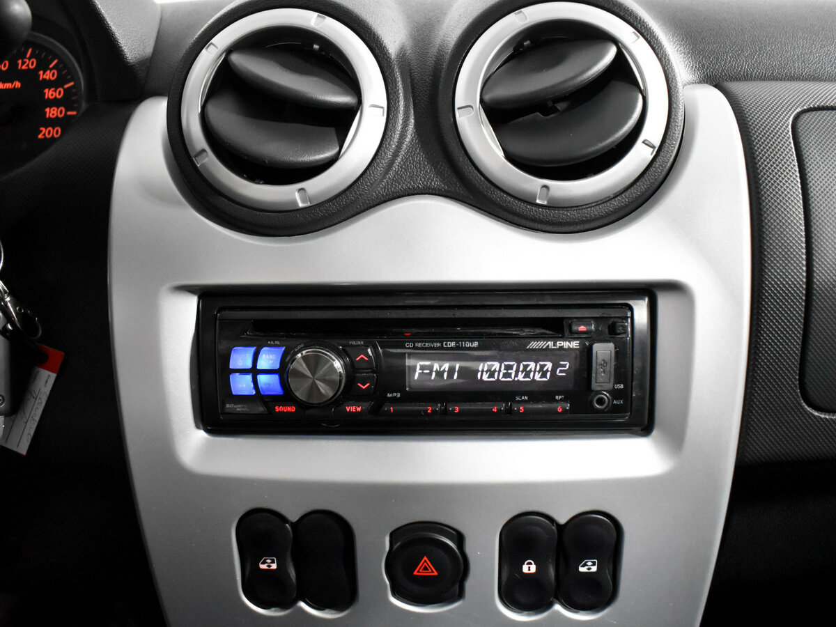 Renault Sandero б/у, 2012, Механическая. Фото: #16