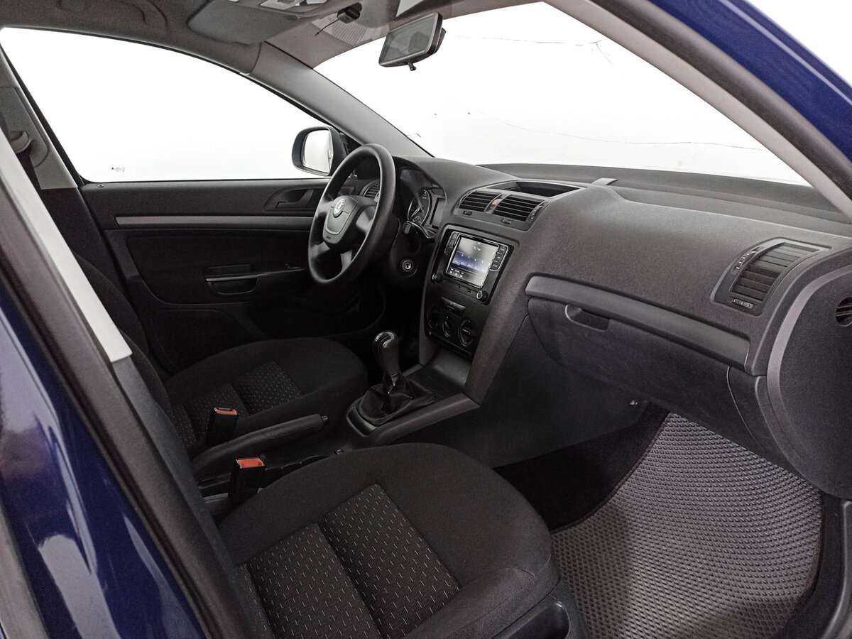 Skoda Octavia б/у, 2012, Механическая. Фото: #6