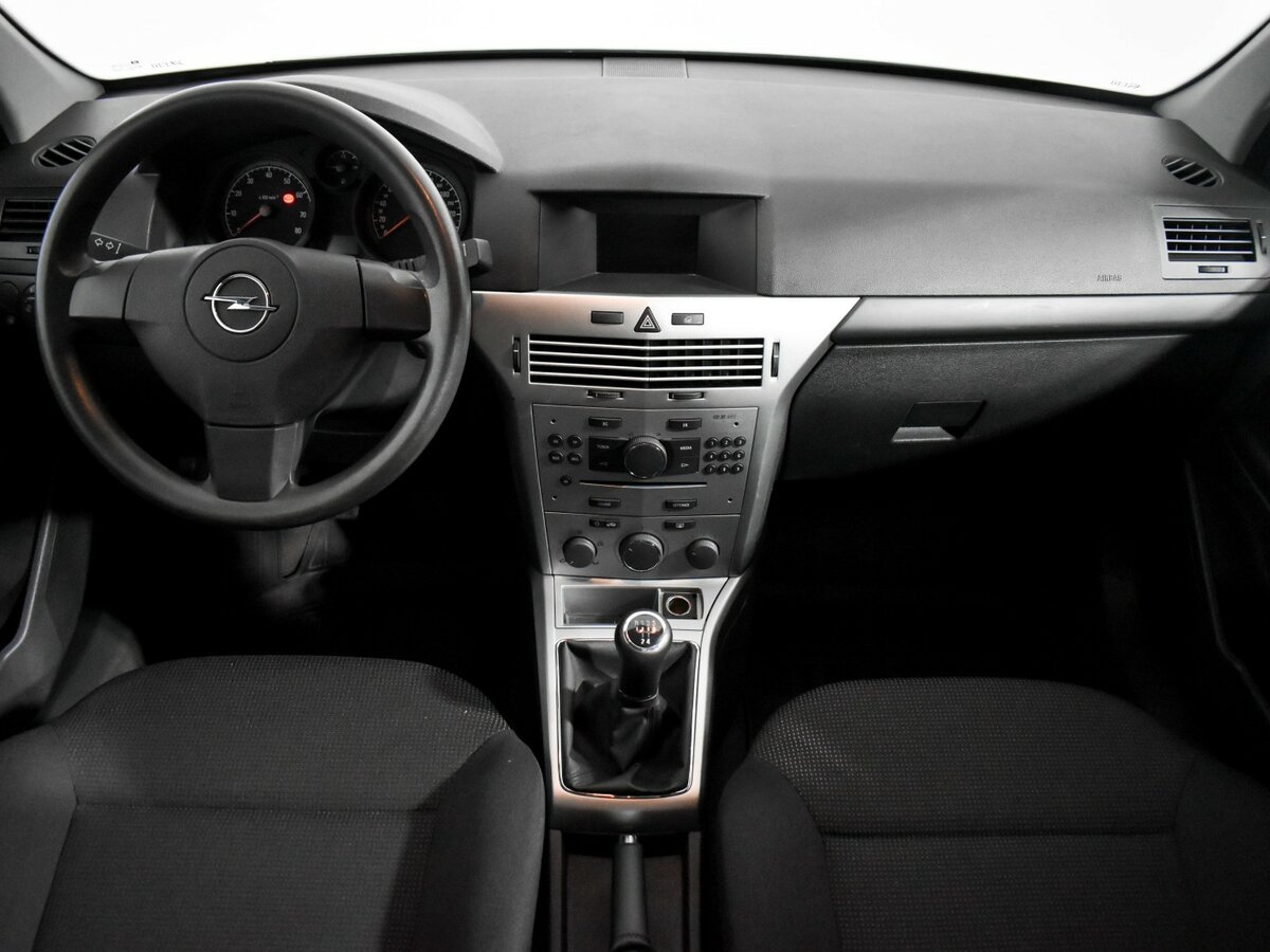 Opel Astra б/у, 2013, Механическая. Фото: #10