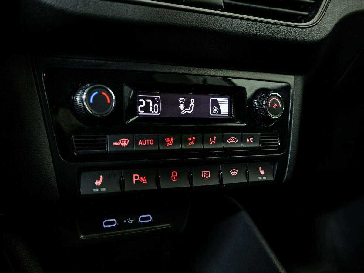 Volkswagen Polo б/у, 2020, Автоматическая. Фото: #15