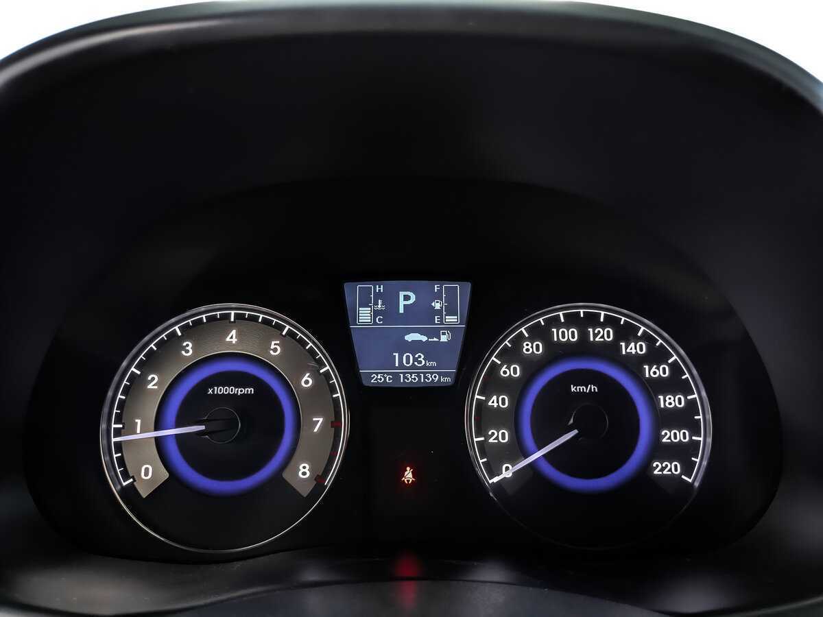 Hyundai Solaris б/у, 2015, Автоматическая. Фото: #11