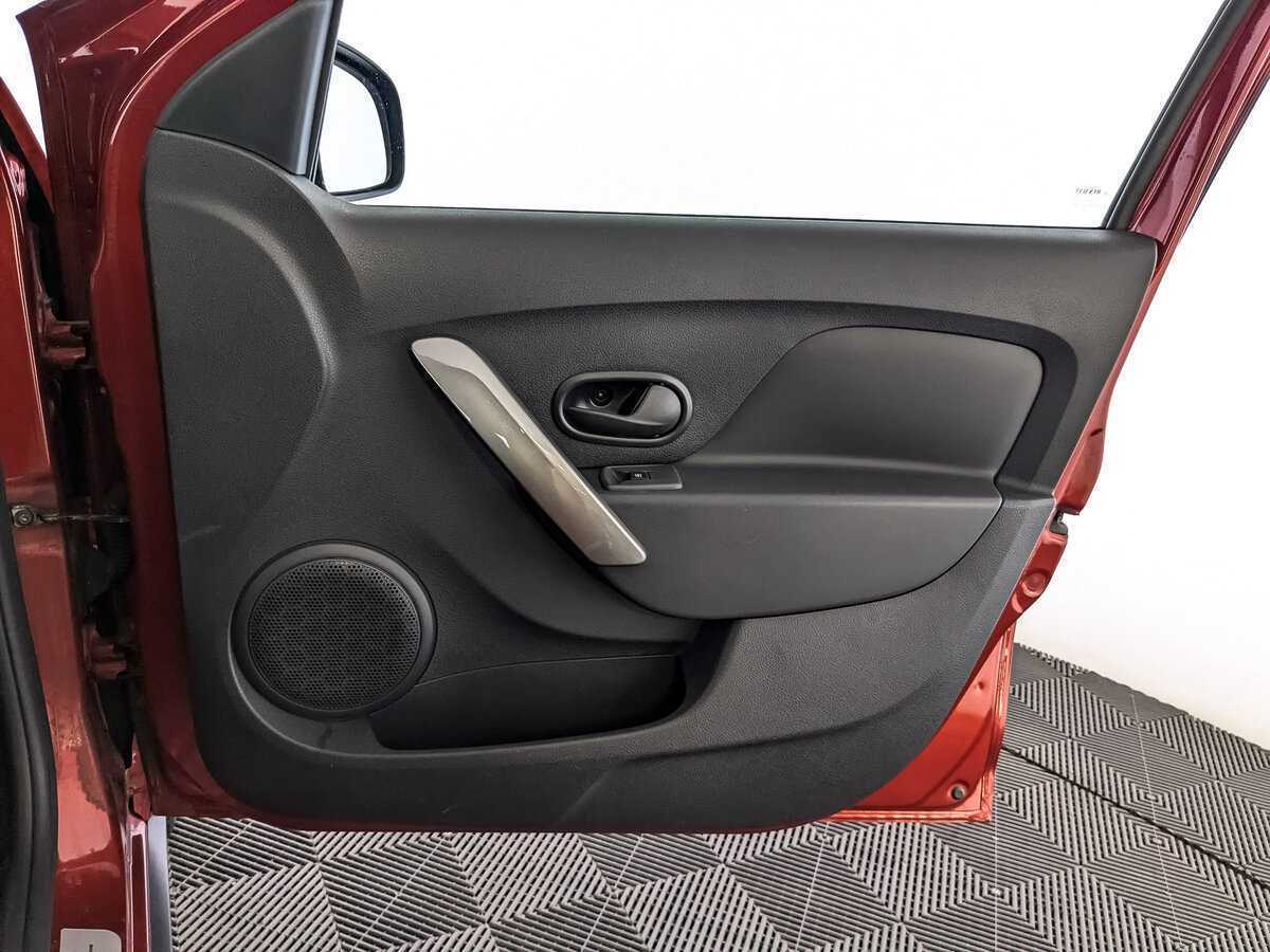 Renault Logan б/у, 2019, Автоматическая. Фото: #19