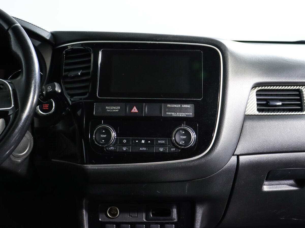 Mitsubishi Outlander б/у, 2018, Вариатор. Фото: #10