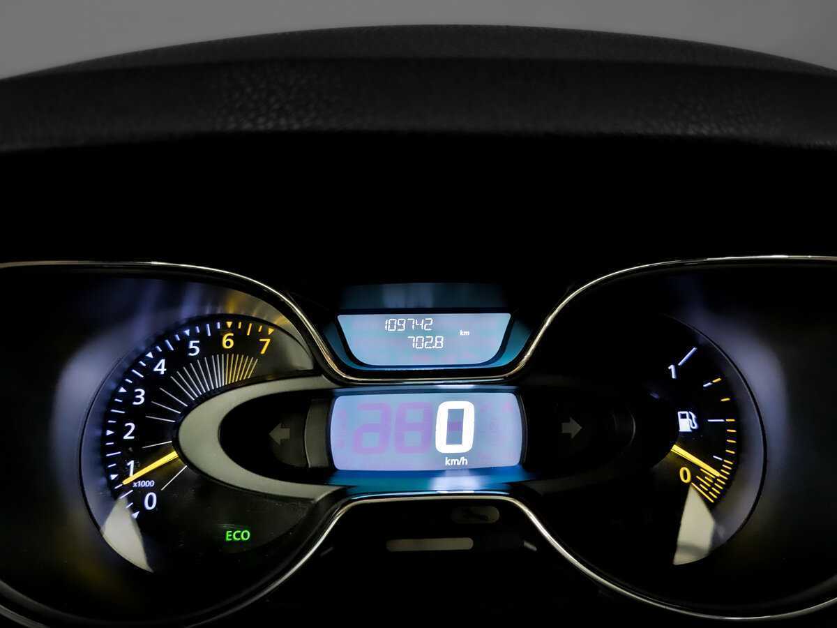 Renault Kaptur б/у, 2016, Механическая. Фото: #12