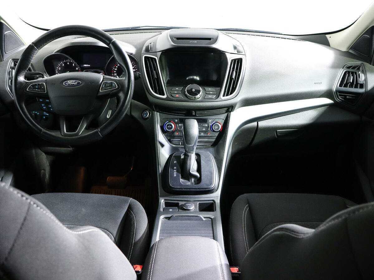 Ford Kuga б/у, 2017, Автоматическая. Фото: #9