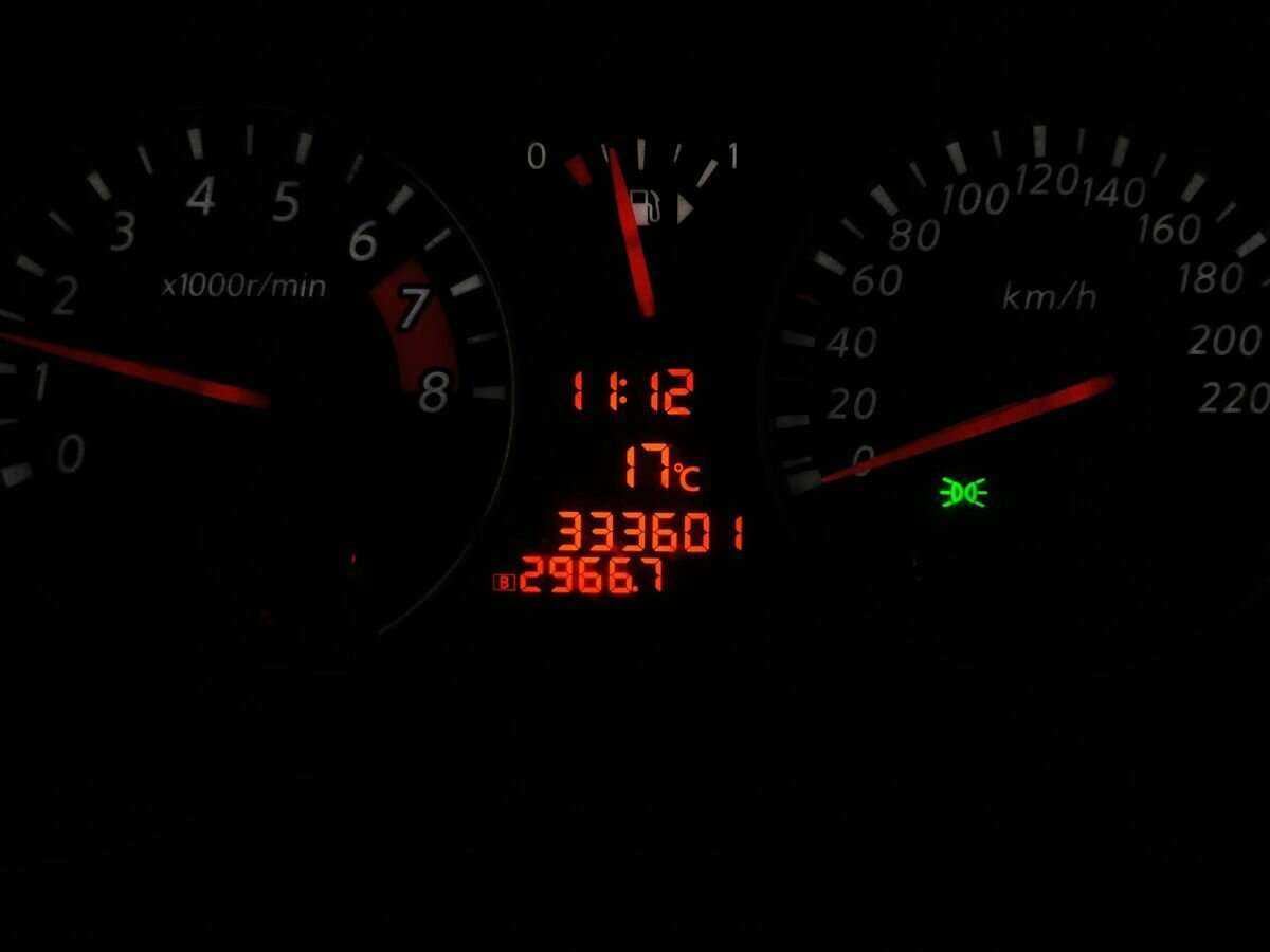 Nissan Note б/у, 2013, Механическая. Фото: #13