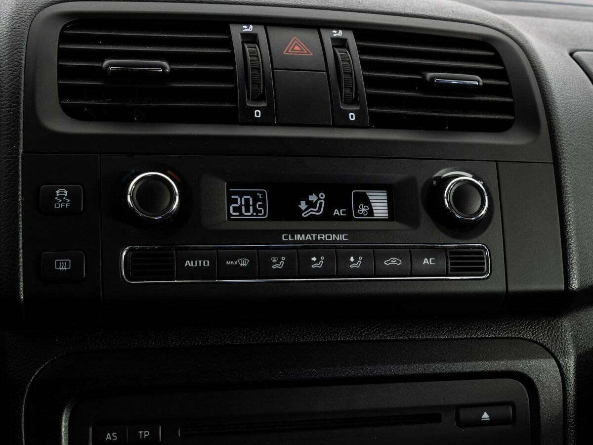 Skoda Fabia б/у, 2013, Автоматическая. Фото: #13