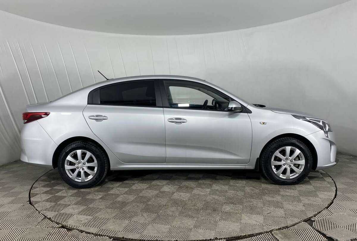 Kia Rio б/у, 2021, Автоматическая. Фото: #3
