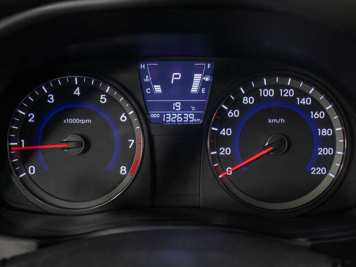 Hyundai Solaris б/у, 2014, Автоматическая. Фото: #11