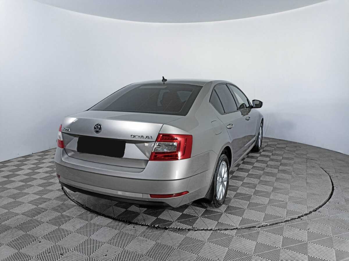 Skoda Octavia б/у, 2019, Механическая. Фото: #4