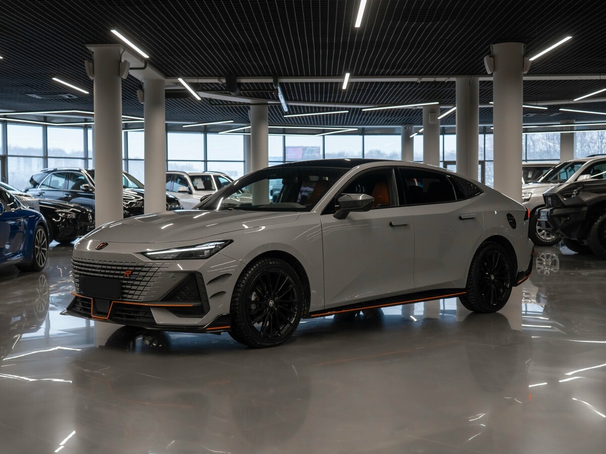 Changan UNI-V б/у, 2023, Роботизированная. Посмотреть фото
