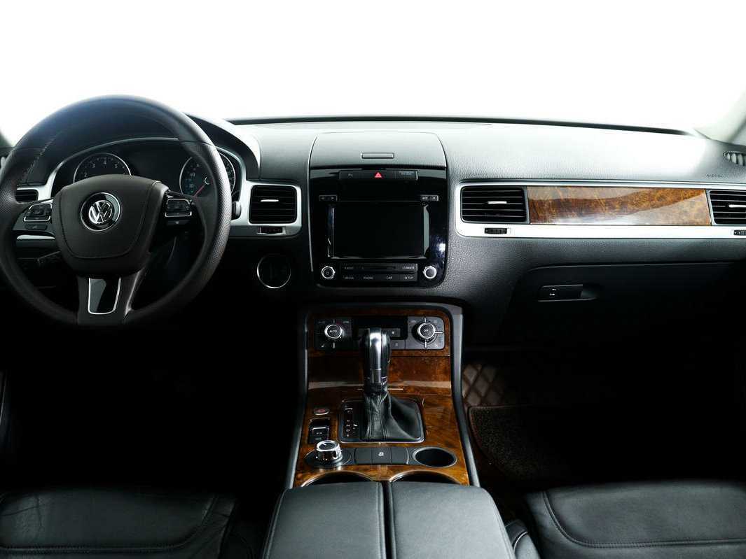 Volkswagen Touareg б/у, 2012, Автоматическая. Фото: #10