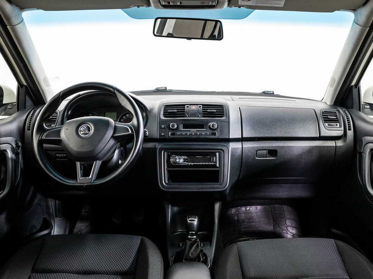 Skoda Fabia б/у, 2013, Механическая. Фото: #12