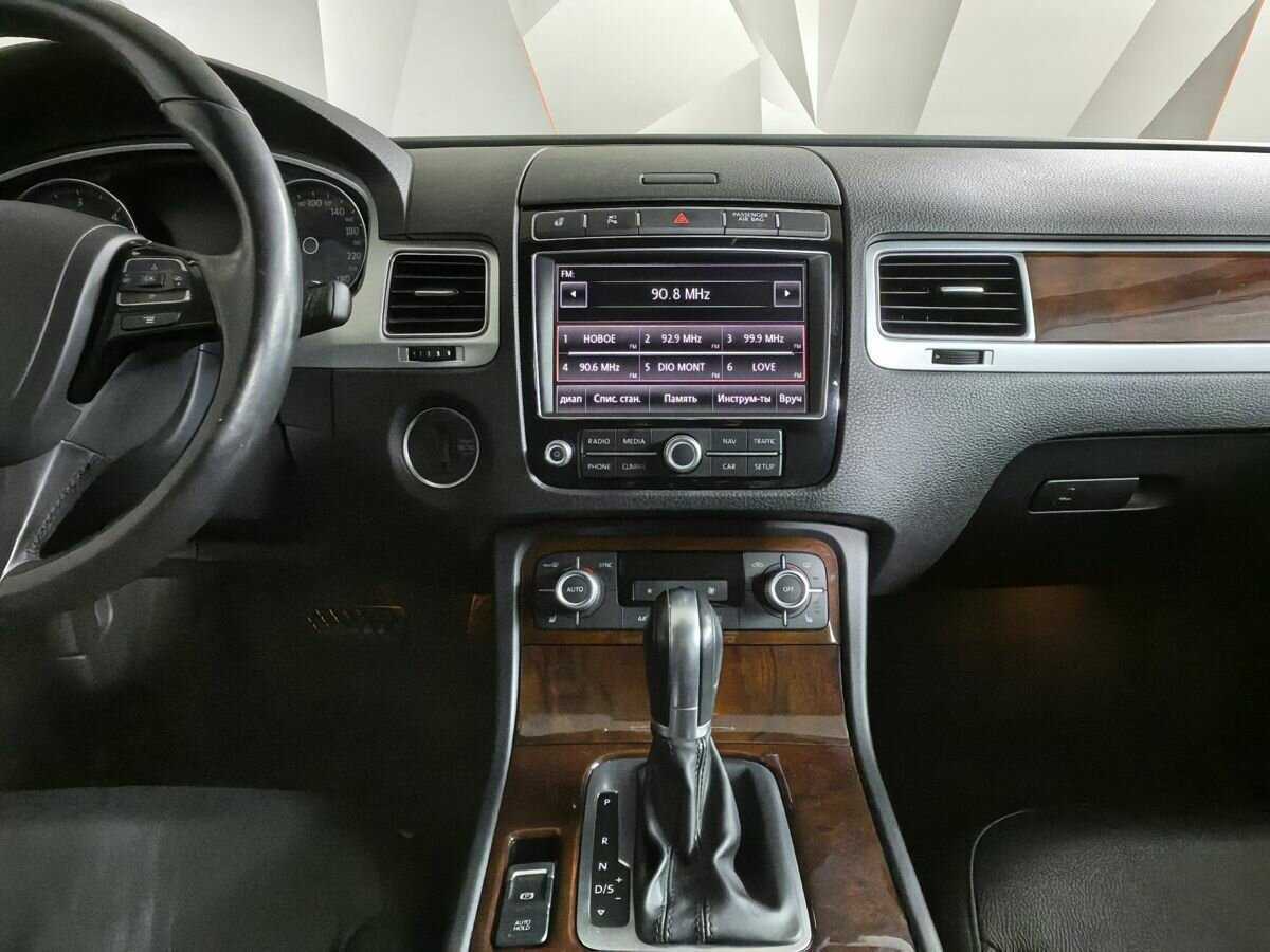 Volkswagen Touareg б/у, 2017, Автоматическая. Фото: #10