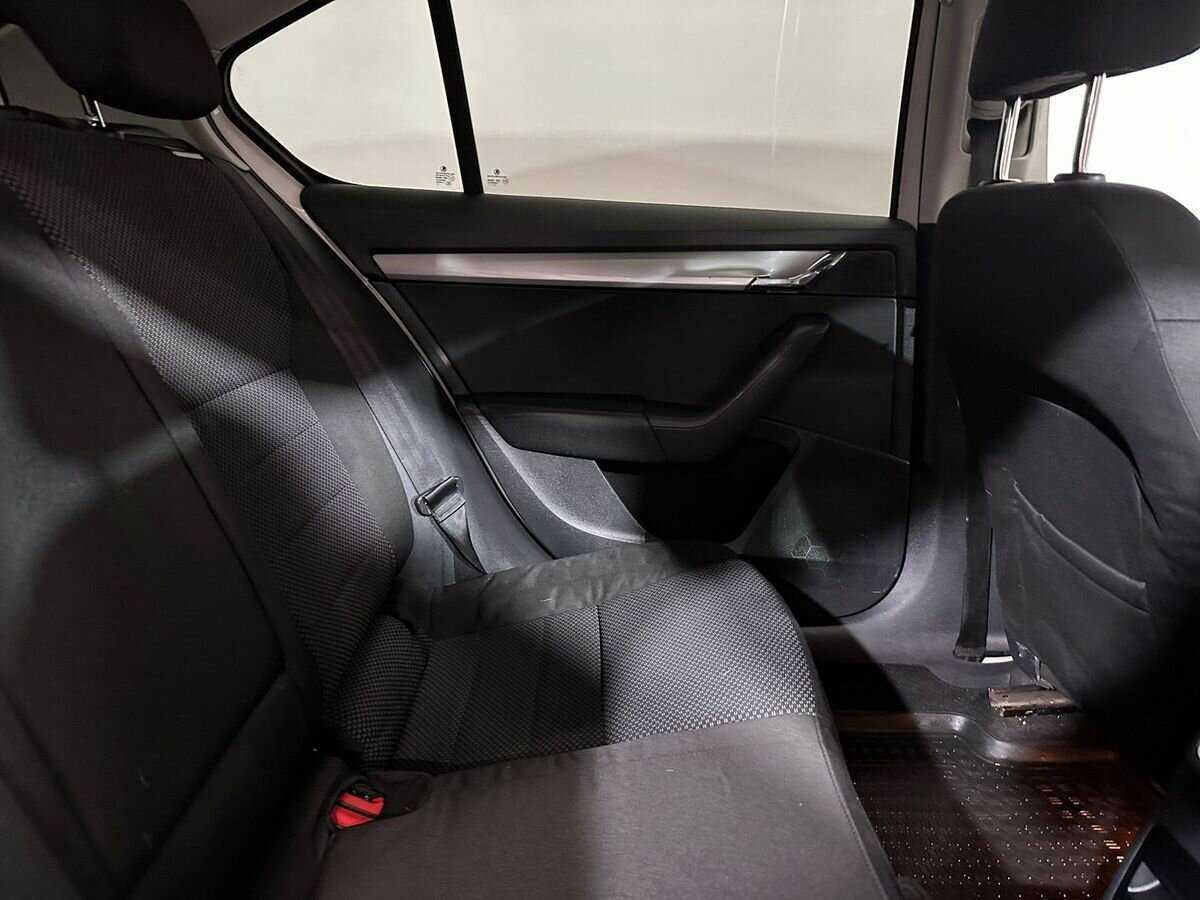 Skoda Octavia б/у, 2013, Механическая. Фото: #9