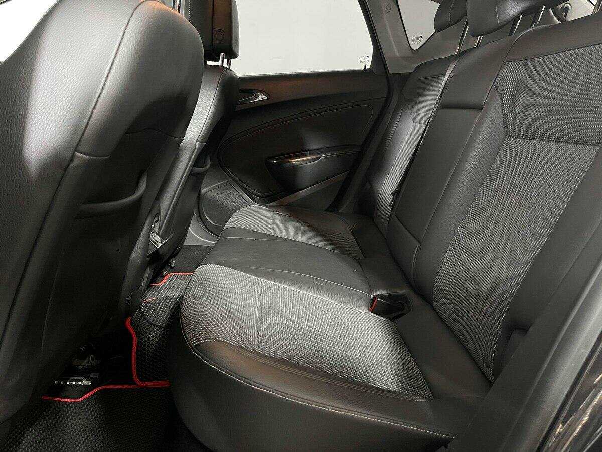 Opel Astra б/у, 2012, Автоматическая. Фото: #9