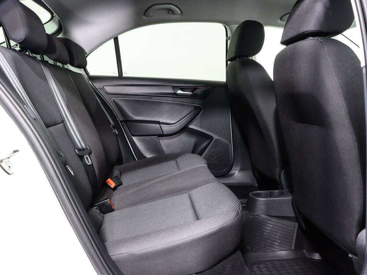 Volkswagen Polo б/у, 2021, Механическая. Фото: #11