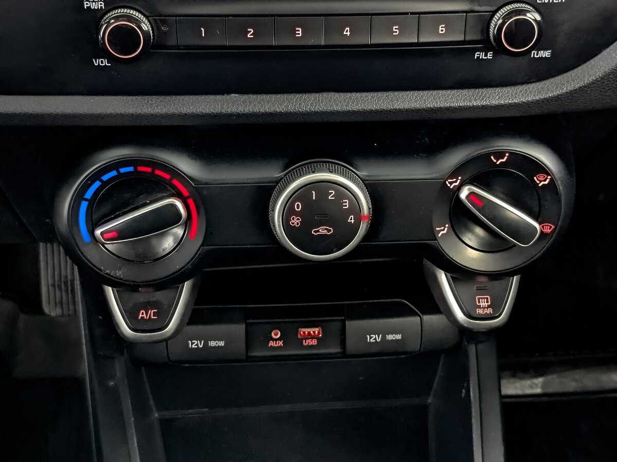 Kia Rio б/у, 2019, Автоматическая. Фото: #16