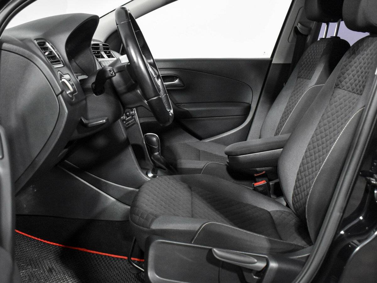 Volkswagen Polo б/у, 2018, Роботизированная. Фото: #9