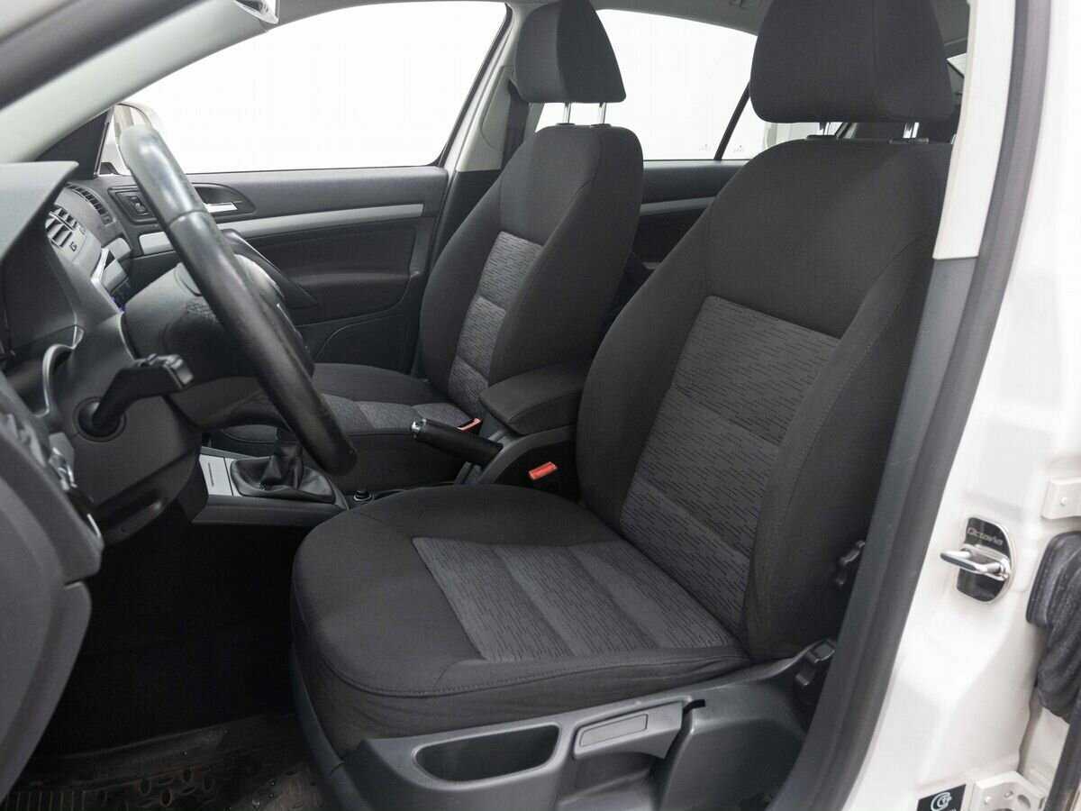 Skoda Octavia б/у, 2012, Механическая. Фото: #7