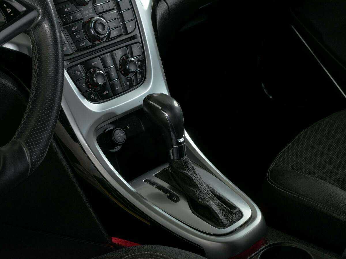 Opel Astra б/у, 2013, Автоматическая. Фото: #14