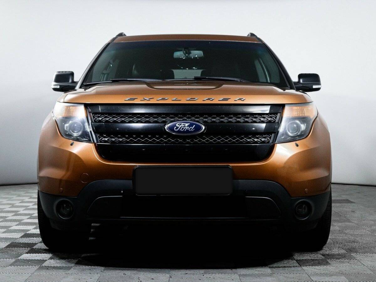 Ford Explorer б/у, 2013, Автоматическая. Фото: #1